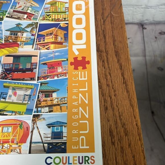 Colors of the World / Lifeguard Towers 1000 piece puzzle - Picture 3 of 5